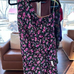 NWT Dress the Population Marie chiffon one shoulder sheath mini dress. Small.